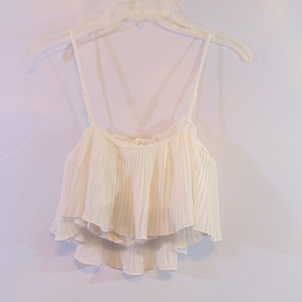 Princess Polly Women's White Pleated Crop Top with Spaghetti Straps Size 4 - Picture 2 of 4
